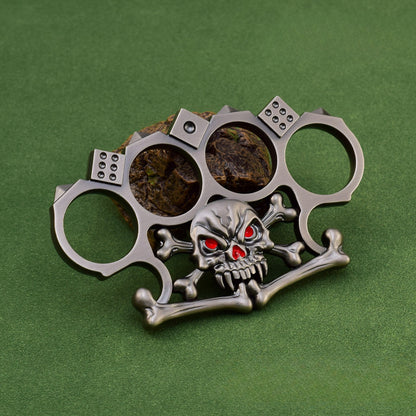 Dice Skull Knuckle Duster