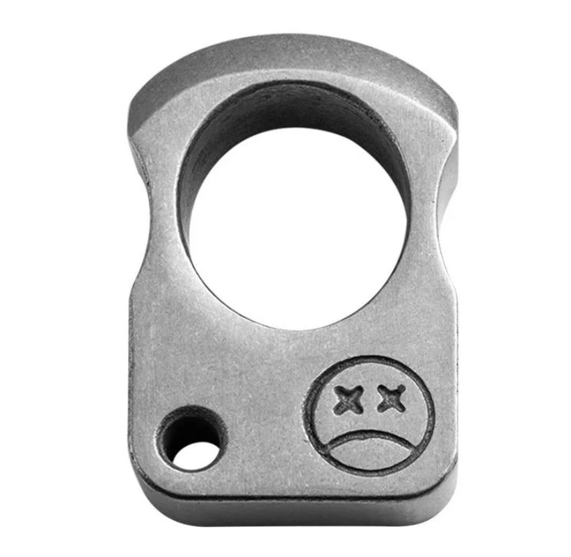 SteelGuard: Metal Knuckle Duster & Anti-Wolf Tool