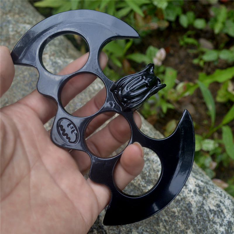 BatGuard: Metal Brass Knuckle Duster & Tiger Fist Buckle