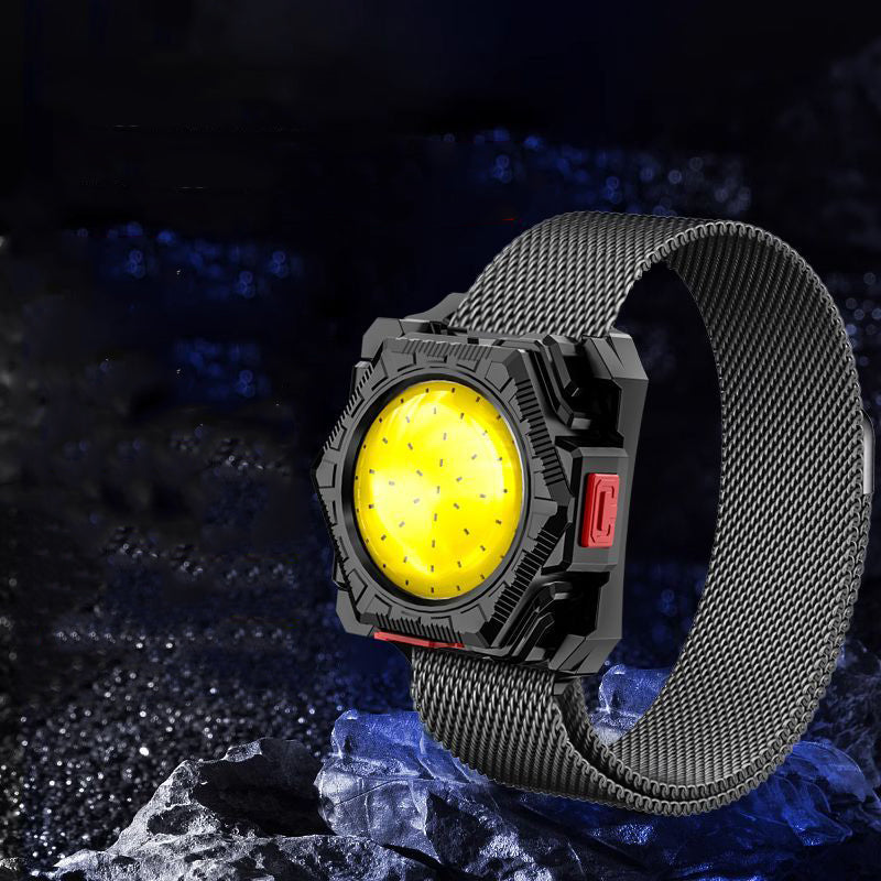 Outdoor Bright Light Multi-Tool Flashlight