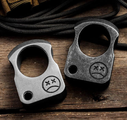 SteelGuard: Metal Knuckle Duster & Anti-Wolf Tool