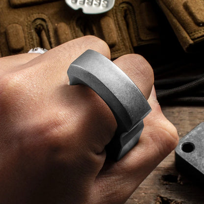 SteelGuard: Metal Knuckle Duster & Anti-Wolf Tool